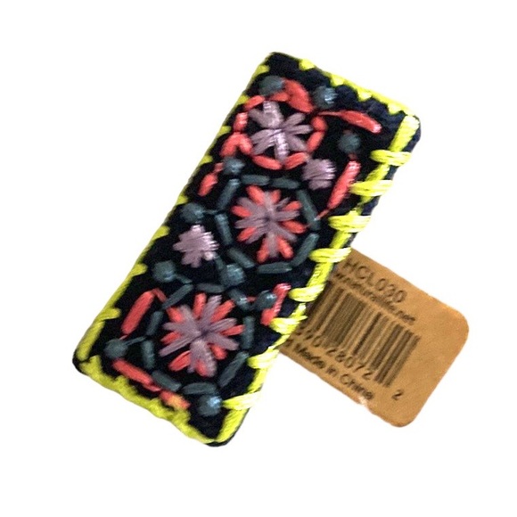 Natural Life Helping Hands Friendship Bracelet & Hair Clip - Picture 4 of 8